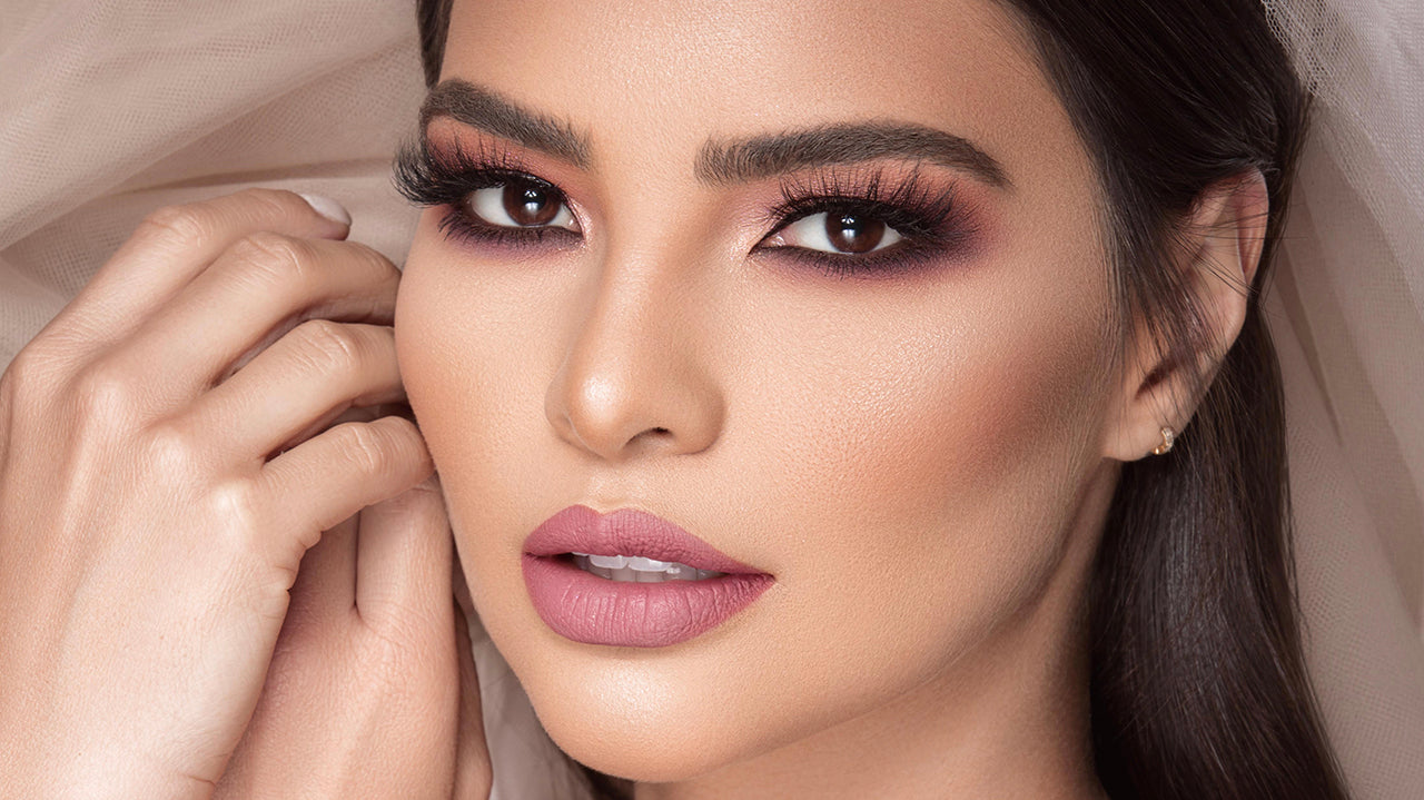 HOW TO PUT MASCARA ON BOTTOM LASHES